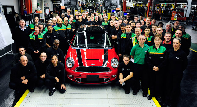  Mini Builds Last Current Generation Hatch before Switching to All-New Model