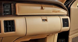 Oldsomobile-Custom Cruiser-Wagon-14