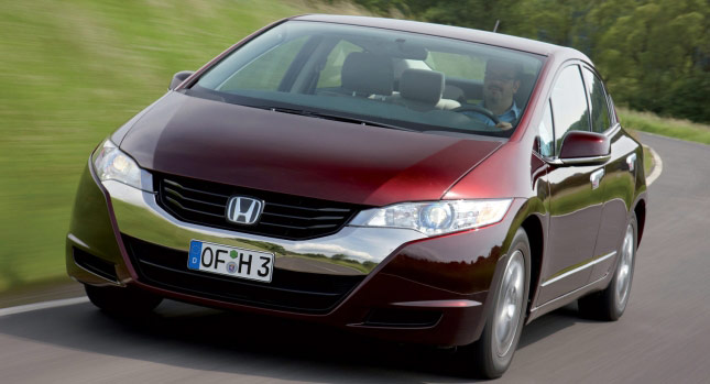  Honda FCX Driver Details the Hydrogen Fuel Cell Experience