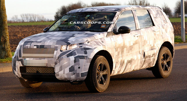  Spied: All-New Land Rover Freelander / LR2 Wearing Production Body