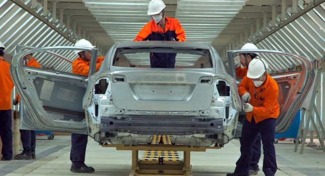  Volvo CEO Sees Their Chinese-Made Cars Hitting U.S. Shore "Fairly Quickly"