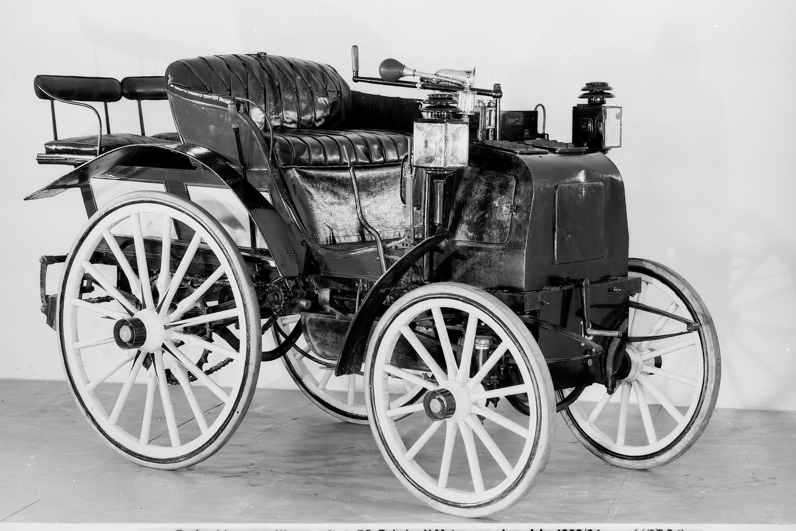 Первый Мерседес Фото – Telegraph