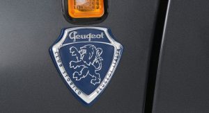 Peugeot-205-GTi-19-16V-Gutmann-15
