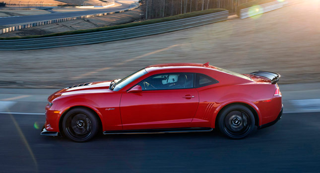  Chevrolet Explains 28 Ways the Camaro Z/28 Rules the Track [w/Video]