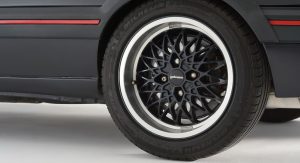 Peugeot-205-GTi-19-16V-Gutmann-11