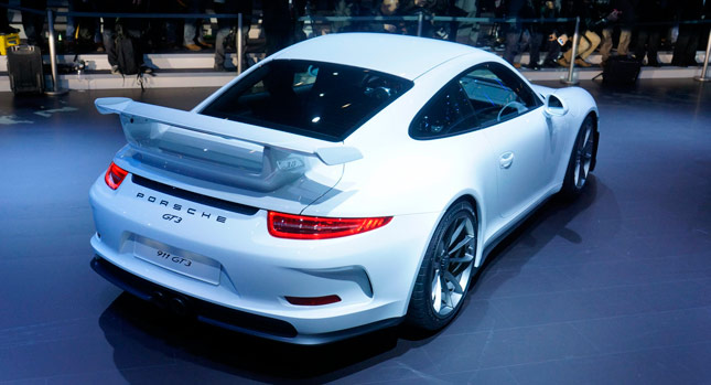  Porsche Stops Sales of New 911 GT3 After Two Cars Burst Into Flames in Europe