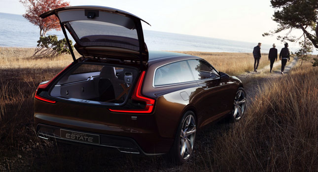  Volvo's New Estate Concept Steps Out of the Dark and Reveals Itself