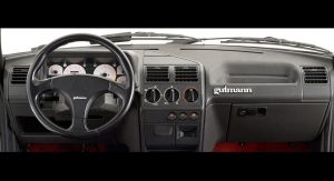 Peugeot-205-GTi-19-16V-Gutmann-6