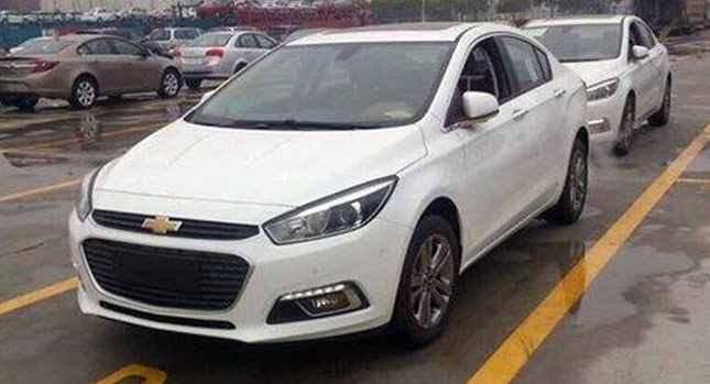  2015 Chevrolet Cruze Spied Undisguised in China, Said to Debut at Beijing Show