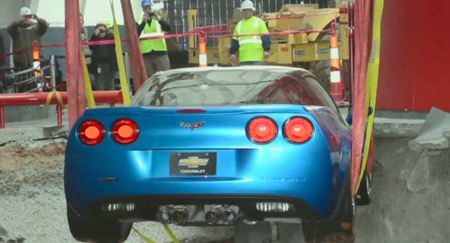  Sinkhole Vettes Could Stay Unrepaired, Attract More Visitors this Way