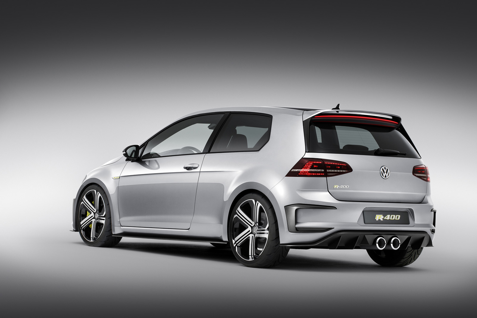 VW's Super Golf R Concept has 400 Horses and Goes up to 175mph or