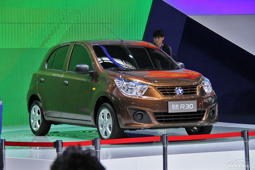 Venucia Unveils Nissan March-Based R30 Supermini in Beijing | Carscoops