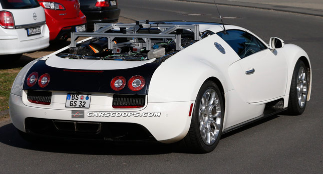  Bugatti Spied Testing Two Veyron Mules on the Nürburgring – Is That a Flux Capacitor?