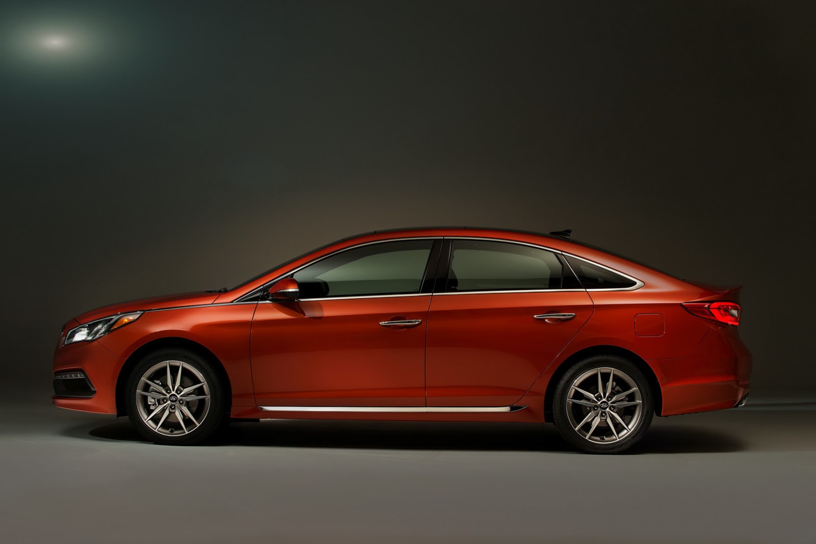 Hyundai sonata cross