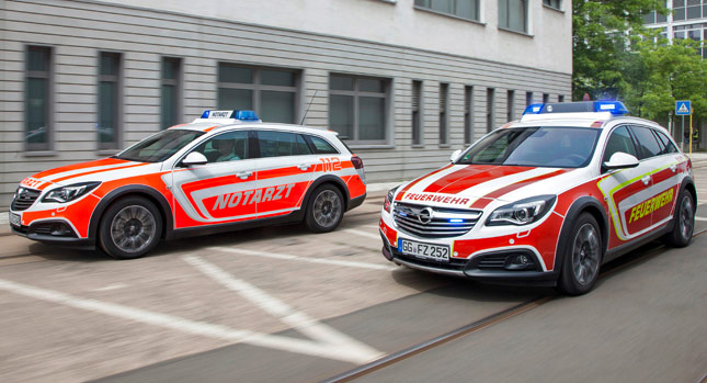  Opel Insignia Country Tourer Ready for Medical and Fire Duty at RETTmobil 2014