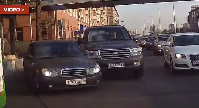  Russian Jackasses Taunt Blonde Lady in Toyota Land Cruiser