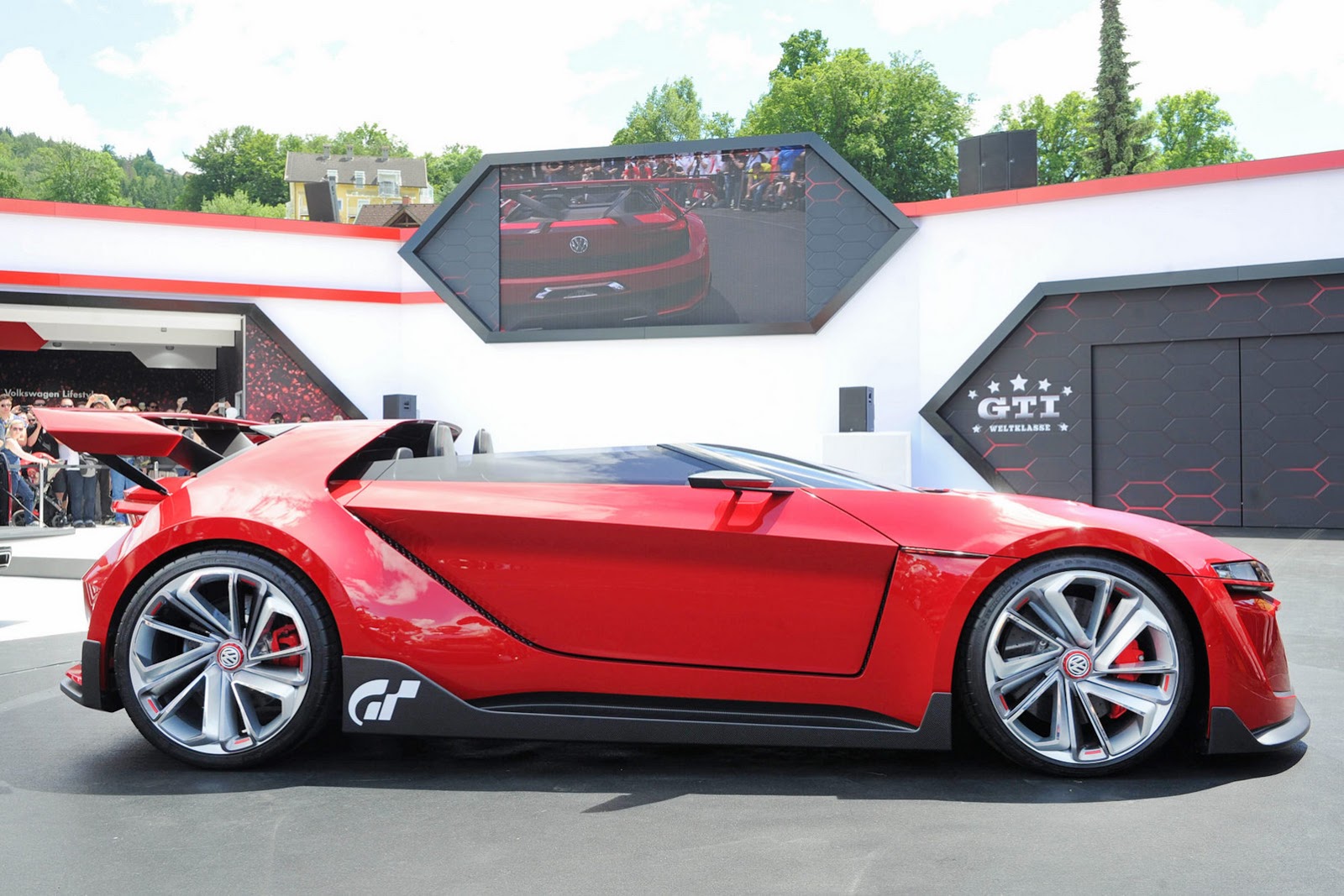 Volkswagen apresenta GTI Roadster concept em Wörthersee