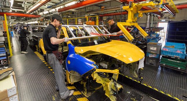 Nissan Starts Production of Facelifted Juke in the UK