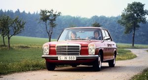 Mercedes-Benz-240D-30-2 Mercedes-Benz-240D-30-2