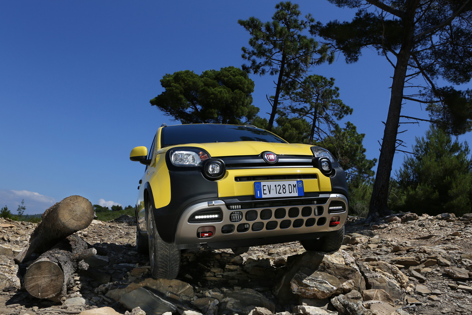Fiat Details Panda Cross The Suv For The City 72 Photos