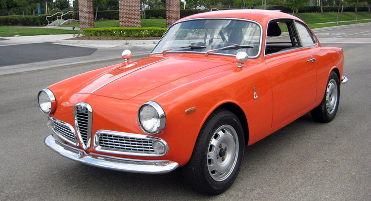  1965 Alfa Romeo Giulietta Sprint Will Instantly Make You a Cool Driver