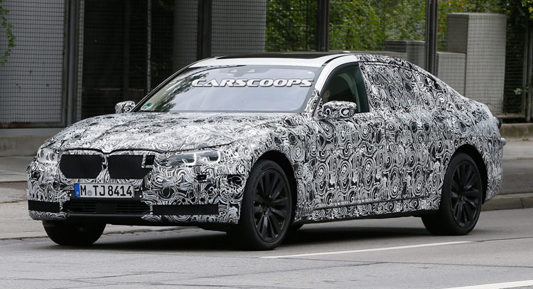  Scoop: New 2016 BMW 7-Series Puts on its Production Lights