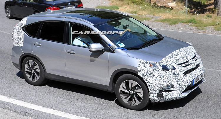  Spied: Honda to Give CR-V a New Face for 2015