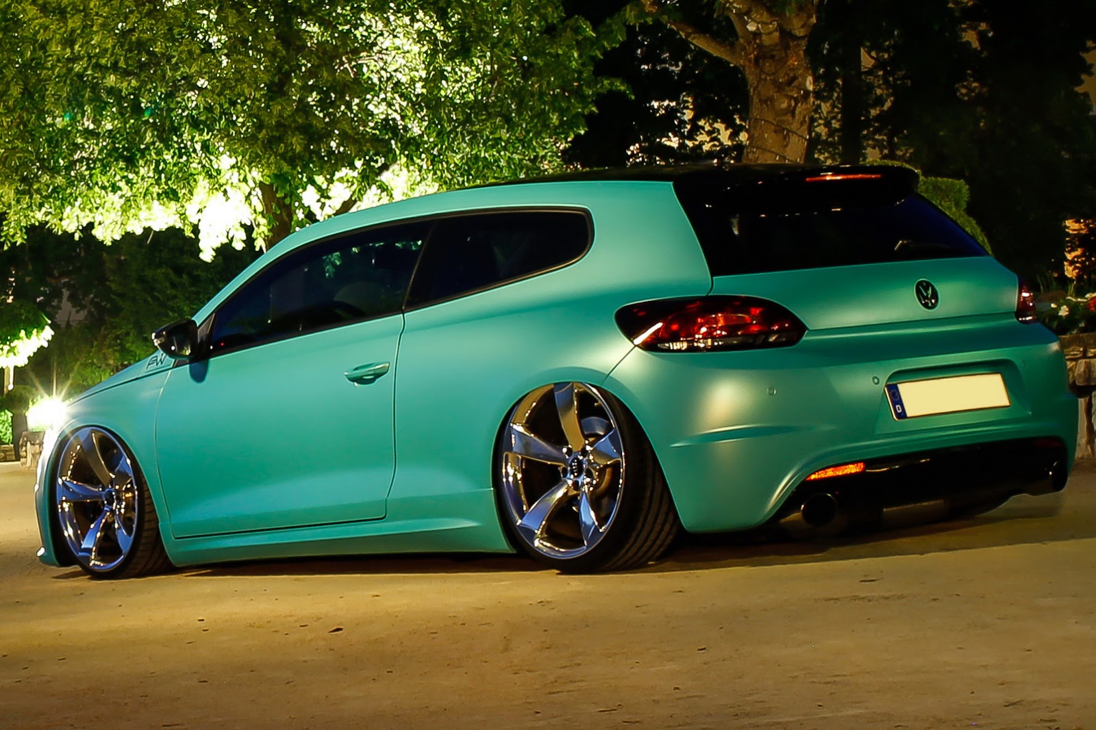 Slammed Vw Scirocco R With 370ps Is As Minty Fresh As They Come Carscoops