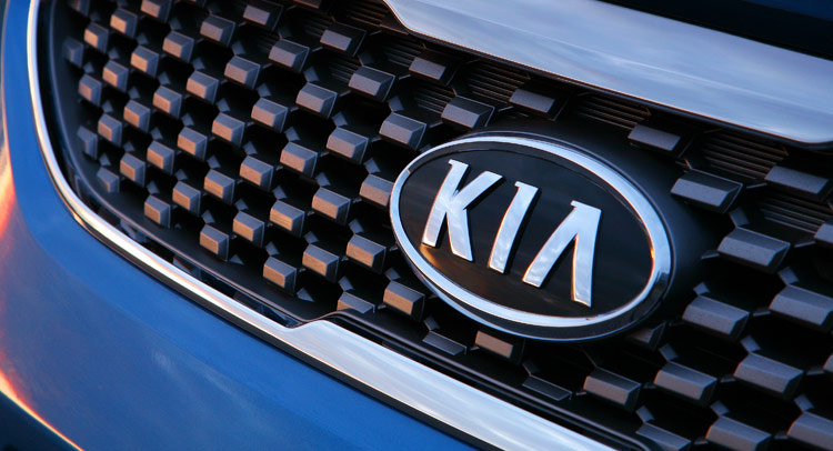  Kia to Reveal 2015 Rio and Venga Facelifts in Paris