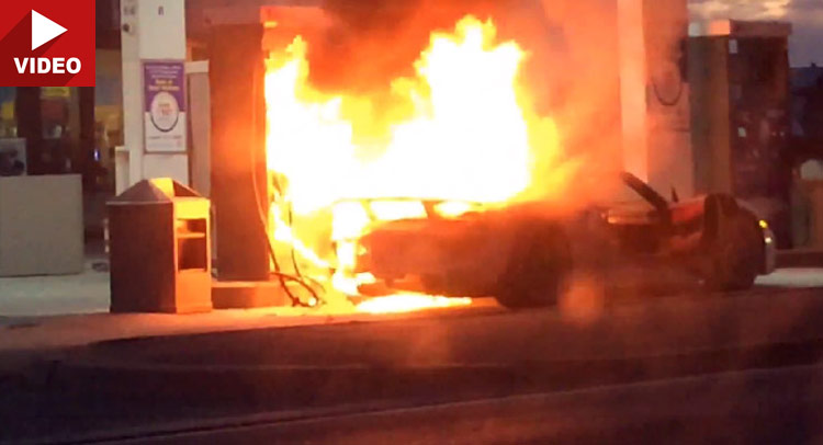 Porsche 918 Spyder Destroyed by Fire at Toronto Gas Station