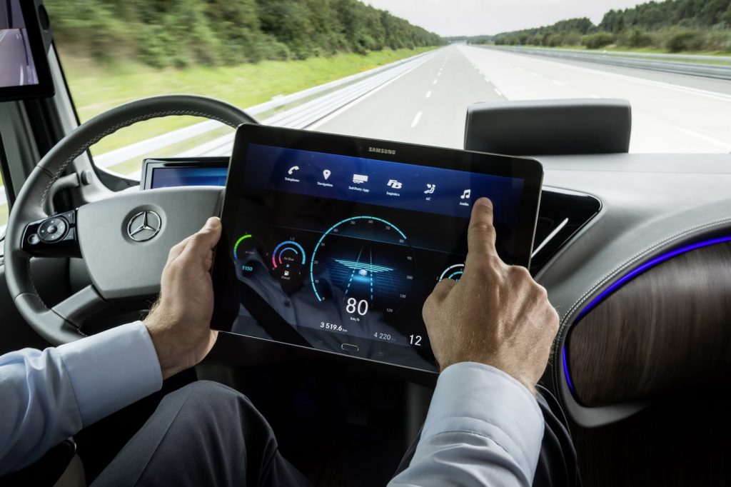 Mercedes' 2025 Concept Truck Comes from the Future [65 Photos & Videos] |  Carscoops