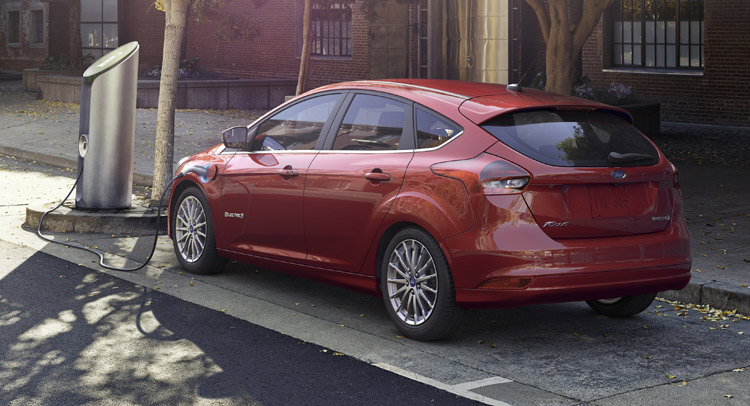  Ford Cuts Focus EV’s Price by a Further $6,000 on Weak Demand