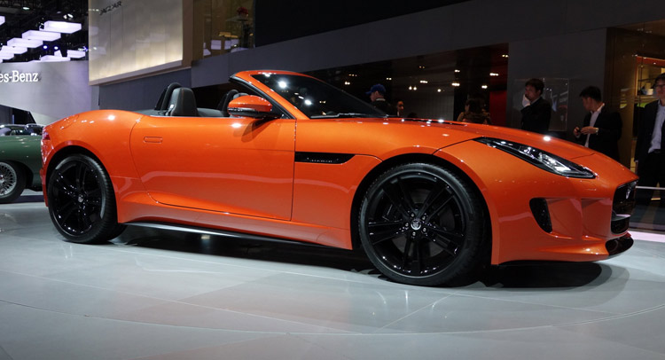  Jaguar Expected to Unveil AWD F-Type at LA Auto Show