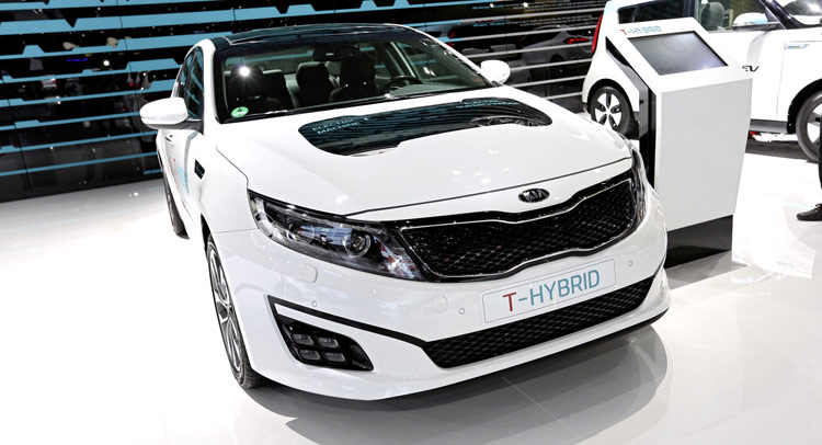 Kia’s Optima T-Hybrid Bolts an Electrical Supercharger on Turbo Diesel Engine