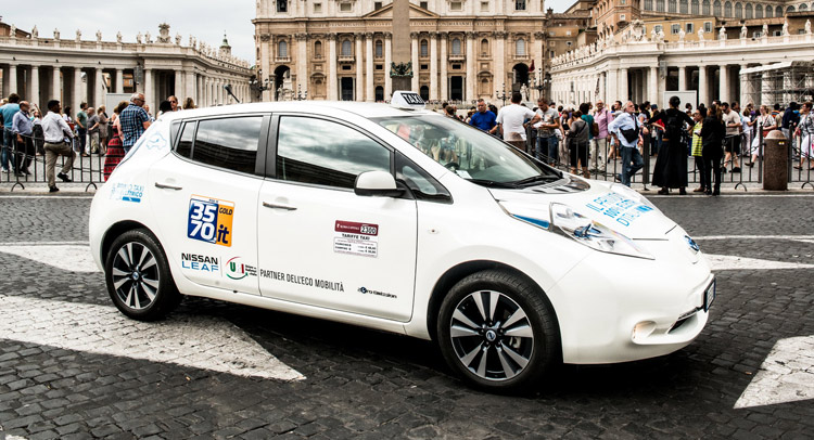  Nissan Starts Delivering Electric Taxis to Rome, Madrid and Barcelona [w/Video]