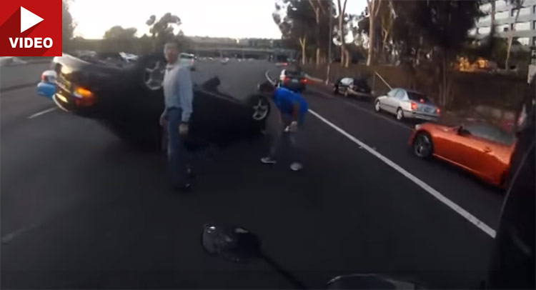  Good Deed of the Day: Biker Helps Lady Trapped in Overturned Car