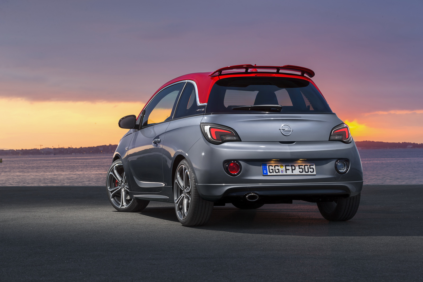 Opel Adam S Hot Hatch Debuts in Geneva With 148 HP