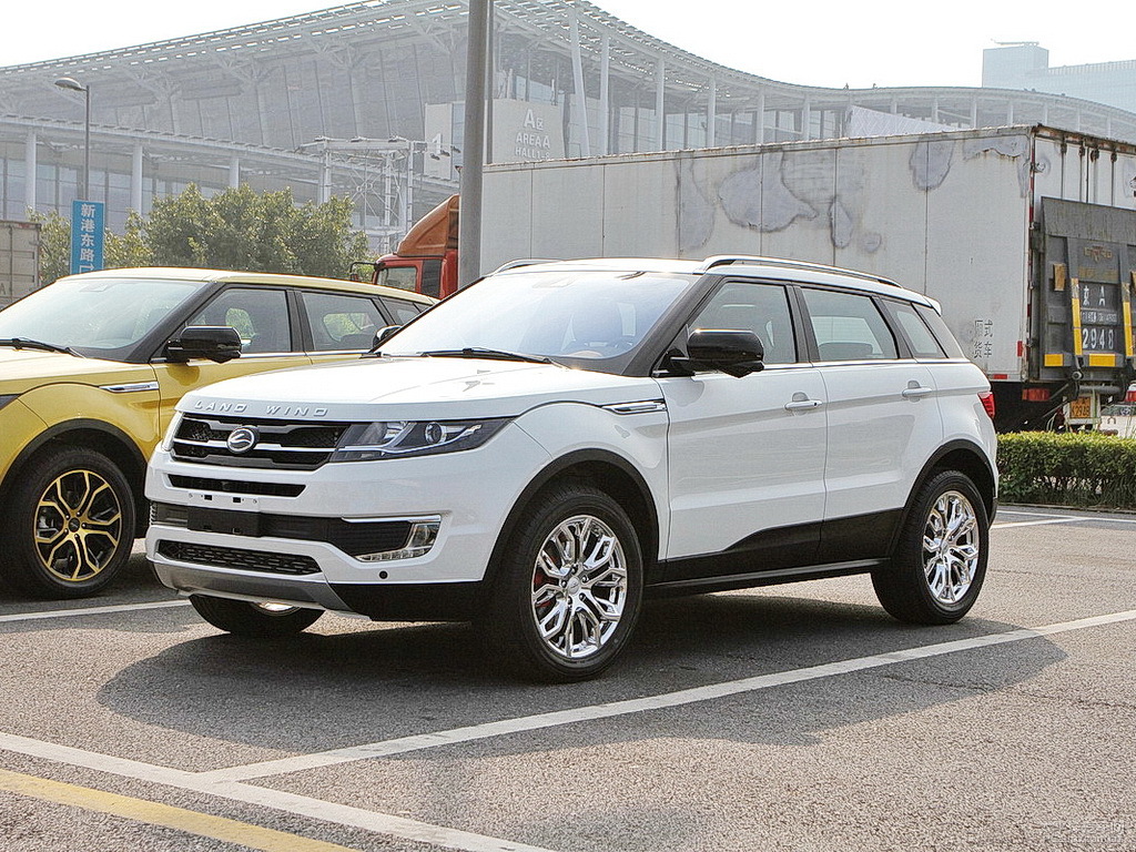 LandWind-X7-9 Land Rover Finally Wins Case Against Chinese Evoque Clone