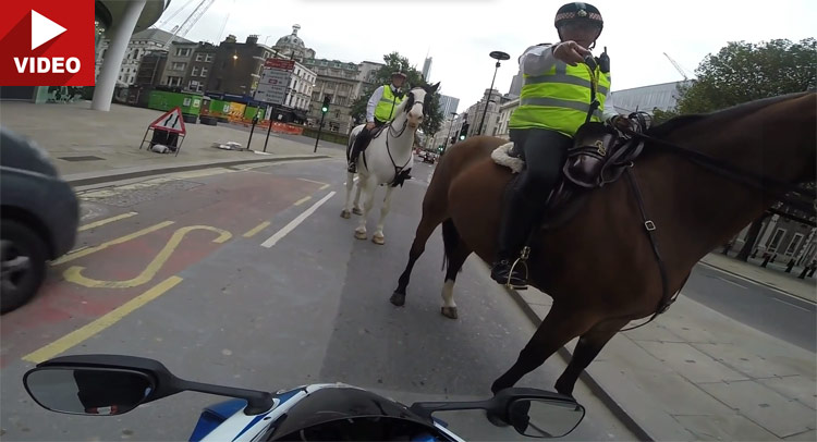  Rider Pulls a Wheelie in London, Gets Busted By Cool Horse Riding Cops