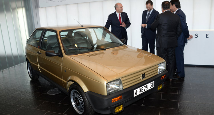  Seat Surprises King Felipe VI of Spain by Restoring His First-Ever Car, a 1986 Ibiza [w/Video]