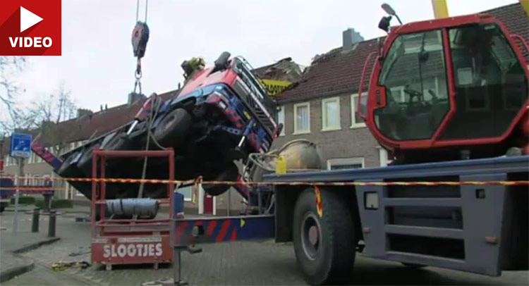  Dutchman’s Mobile Crane Wedding Proposal Ends Up in a Home Wreck