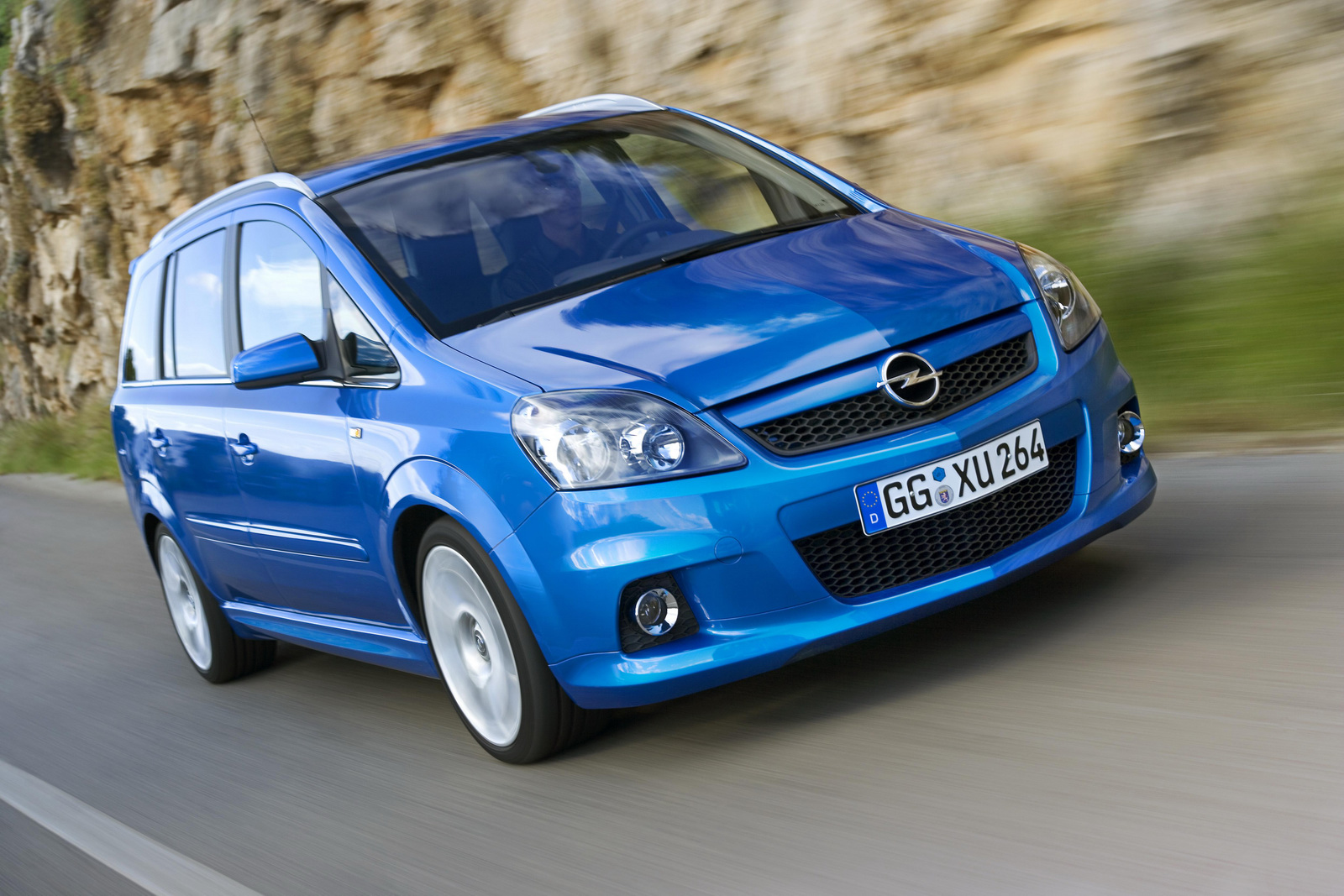 Opel Astra OPC Caravan G specs, performance data 