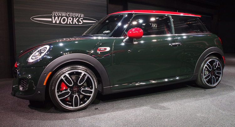  2015 Mini JCW Hardtop Arrives in Detroit with a $30,600* Starting Price