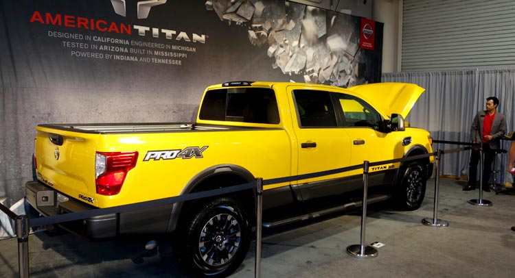  Prospective Pickup Customers Check Out Nissan’s All-New 2016 Titan XD [w/Video]