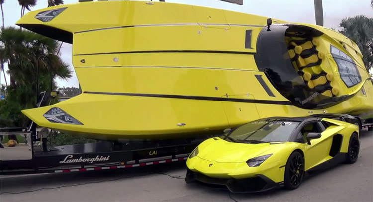  Aventador LP720-4 and Lamborghini Speedboat Show Up in Palm Beach [w/Video]
