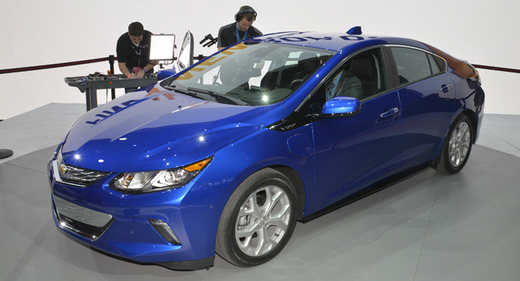  Chevrolet’s New 2016 Volt is More Traditional-Looking, Sleeker