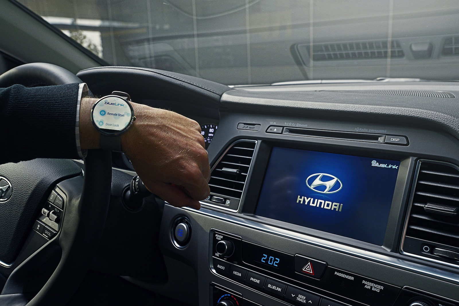Hyundai’s Smartwatch App Will Have Voice Recognition To Find, Start Or ...