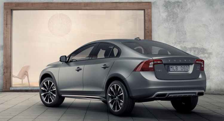  Volvo Plans to Launch More Cross Country Versions
