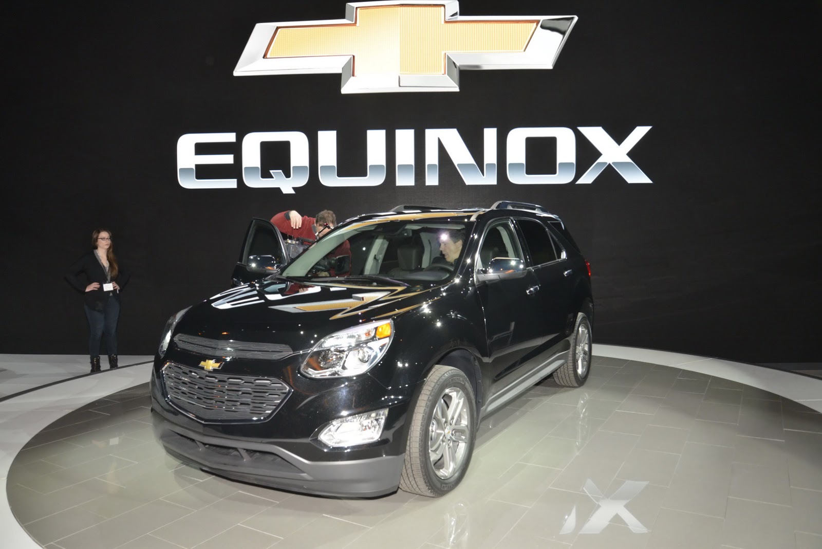 pictures of 2016 equinox