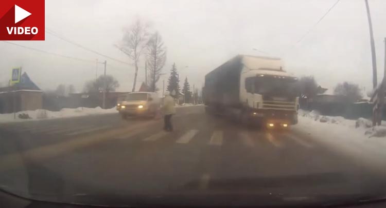  Granny Lives Another Day as Speeding Truck Goes Off the Road to Avoid Crash